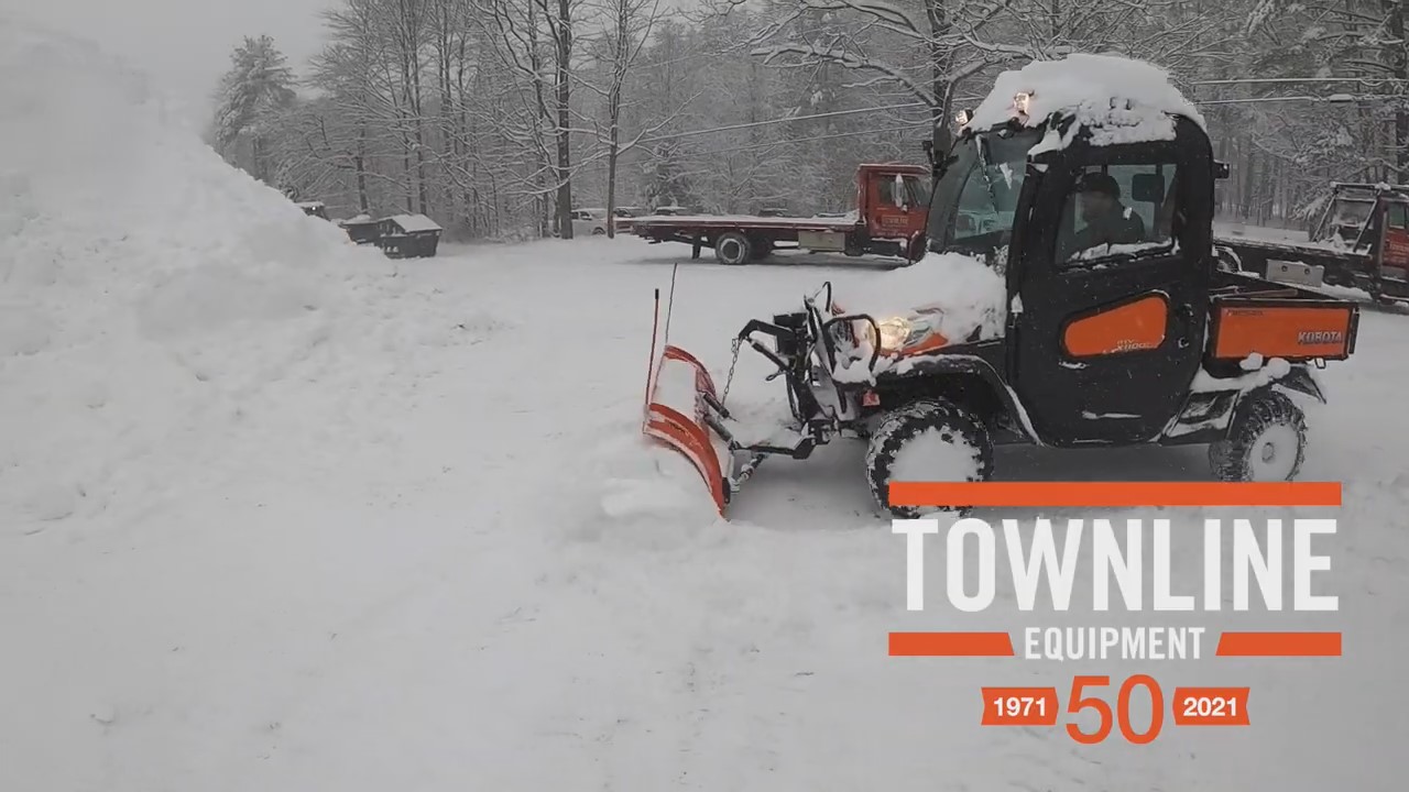 Kubota RTV-X1100C Snow Removal Features & Benefits